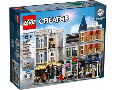 LEGO® Creator Expert 10255 Shromáždění na náměstí