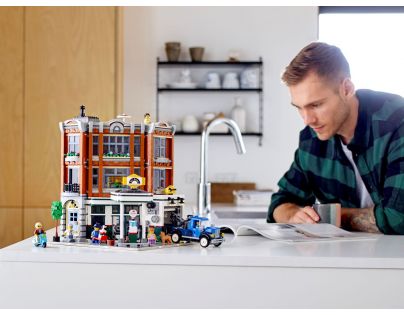 LEGO® Creators 10264 Rohová garáž