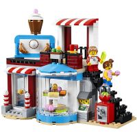 LEGO Creator 31077 Cukrárna 3