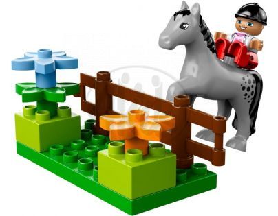 LEGO DUPLO 10500 Koňské stáje