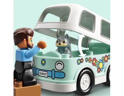 LEGO® DUPLO® Town 10946 Dobrodružství v rodinném karavanu