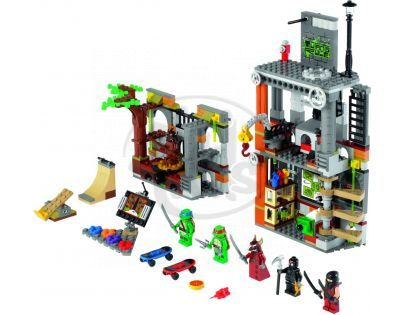 LEGO Ninja Turtles™ 79103 - Želví vpád do doupěte