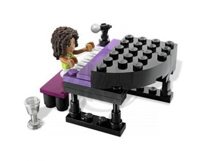 LEGO Friends 3932 Andrea na pódiu