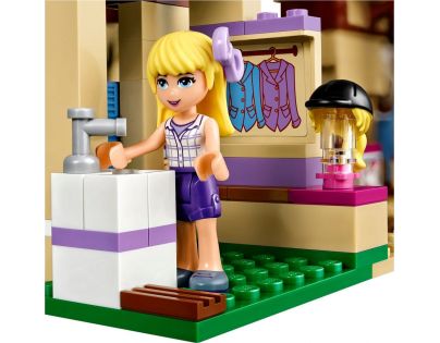 LEGO Friends 41126 Jezdecký klub v Heartlake - Poškozený obal