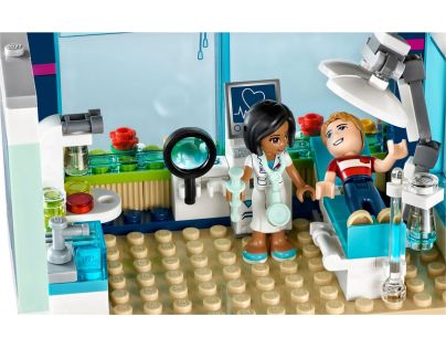 LEGO Friends 41318 Nemocnice v Heartlake