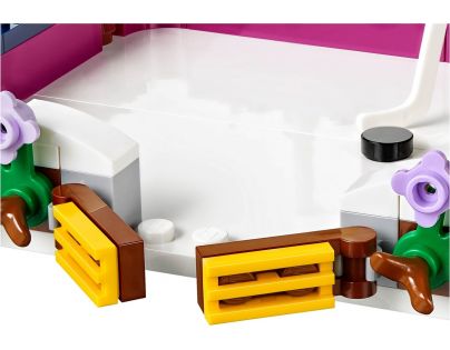 LEGO Friends 41322 Kluziště v zimním středisku