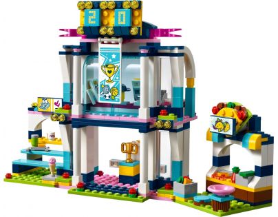 LEGO Friends 41338 Stephanie ve sportovní aréně