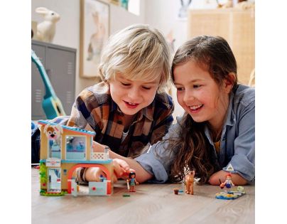 LEGO® Friends 41446 Veterinární klinika v městečku Heartlake