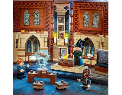 LEGO® Harry Potter™ 76382 Kouzelné momenty z Bradavic: Hodina přeměňování