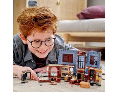LEGO® Harry Potter™ 76385 Kouzelné momenty z Bradavic: Hodina kouzelných formulí