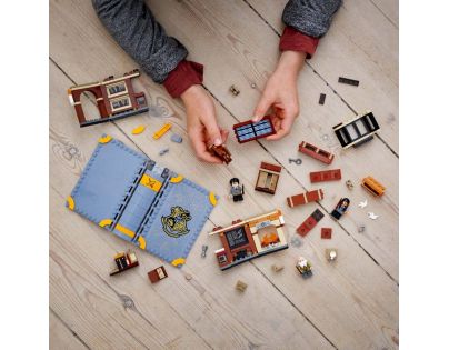 LEGO® Harry Potter™ 76385 Kouzelné momenty z Bradavic: Hodina kouzelných formulí