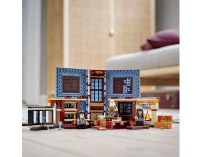 LEGO® Harry Potter™ 76385 Kouzelné momenty z Bradavic: Hodina kouzelných formulí