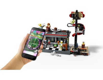 LEGO Hidden Side 70422 Útok na stánek s krevetami