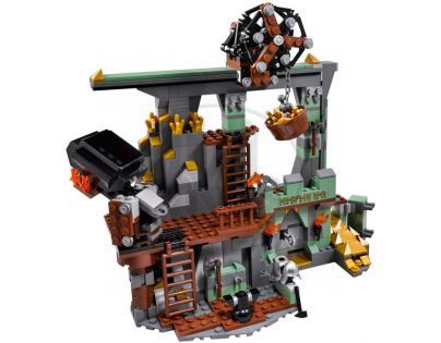 LEGO Hobbit 79018 - The Lonely Mountain