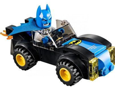 LEGO Juniors 10672 - Batman™: Obrana Betcave