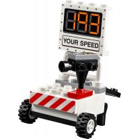 LEGO Juniors 10742 Závodní okruh Willy's Butte 6