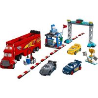 LEGO Juniors 10745 Finálový závod Florida 500 2