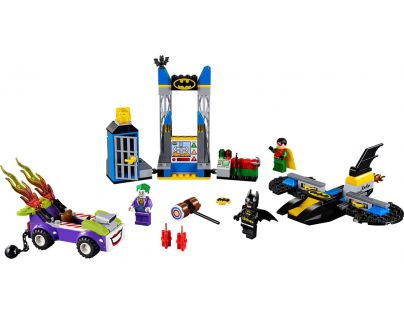 LEGO Juniors 10753 Joker™ útočí na Batcave