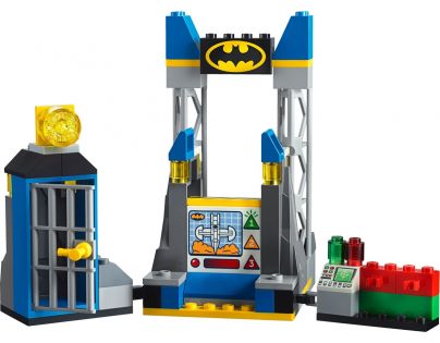 LEGO Juniors 10753 Joker™ útočí na Batcave