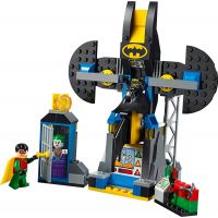 LEGO Juniors 10753 Joker™ útočí na Batcave 5