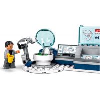 LEGO® Jurassic World 75939 Laboratoř Dr. Wu: Útěk dinosauřích mláďat 4