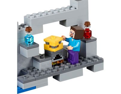 LEGO Minecraft 21136 Památník v oceánu