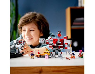 LEGO® Minecraft™ 21163 Bitva o rudit