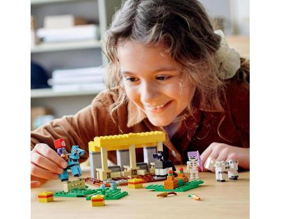 LEGO® Minecraft™ 21171 Koňská stáj