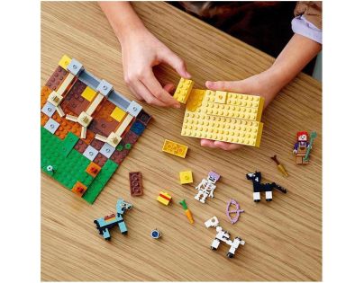 LEGO® Minecraft™ 21171 Koňská stáj