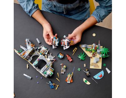 LEGO® NINJAGO® 71747 Vesnice strážců