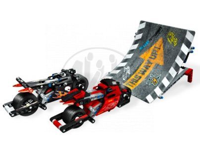 LEGO RACERS Odvážní jezdci