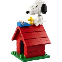 LEGO® Ideas 21368 Peanuts: Snoopyho bouda 2
