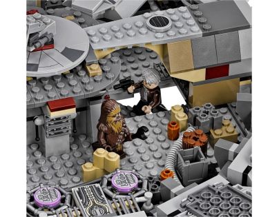 LEGO Star Wars 75105 Millennium Falcon - Poškozený obal