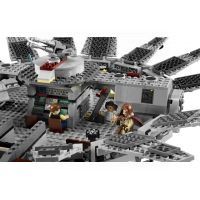 LEGO STAR WARS 7965 Millennium Falcon 3