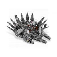 LEGO STAR WARS 7965 Millennium Falcon 4