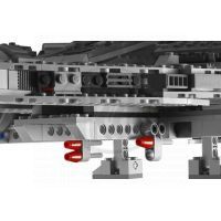 LEGO STAR WARS 7965 Millennium Falcon 6