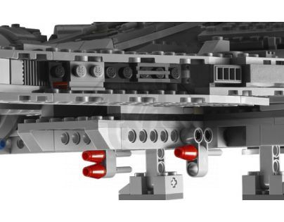 LEGO STAR WARS 7965 Millennium Falcon