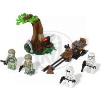 LEGO STAR WARS 9489 Bojová jednotka Rebelů z Endoru a vojáků Impéria 4