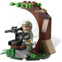 LEGO STAR WARS 9489 Bojová jednotka Rebelů z Endoru a vojáků Impéria 5
