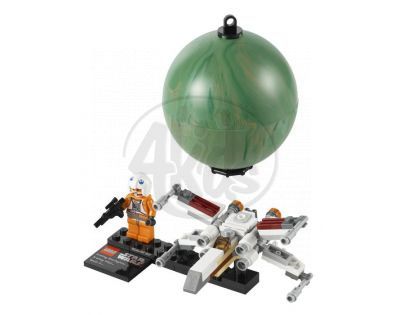 LEGO STAR WARS 9677 X-wing Starfighter™ & Yavin 4™ (Hvězdná stíhačka X-wing a Yavin)