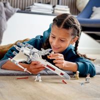 LEGO® Star Wars™ 75301 Stíhačka X-wing™ Luka Skywalkera 3