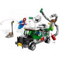 LEGO Super Heroes 76015 - Náklaďák Heist Doc Ocka™ 2