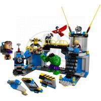LEGO Super Heroes 76018 - Hulk™ Rozbití laboratoře 2
