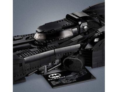LEGO® Super Heroes 76139 Batmobile™ 1989: pronásledování Jokera