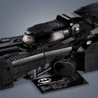 LEGO® Super Heroes 76139 Batmobile™ 1989: pronásledování Jokera 3