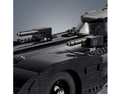 LEGO® Super Heroes 76139 Batmobile™ 1989: pronásledování Jokera