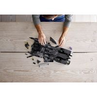 LEGO® Super Heroes 76139 Batmobile™ 1989: pronásledování Jokera 6