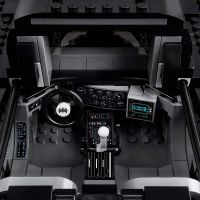 LEGO® Super Heroes 76139 Batmobile™ 1989: pronásledování Jokera 5