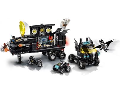 LEGO® Super Heroes 76160 Mobilní základna Batmana