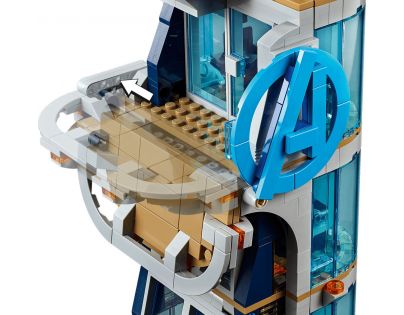 LEGO® Super Heroes 76166 Boj ve věži Avengerů